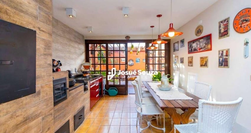 Sobrado com 4 dormitórios à venda, 240 m² por R$ 1.200.000,00 - Jardim das Américas - Curitiba/PR