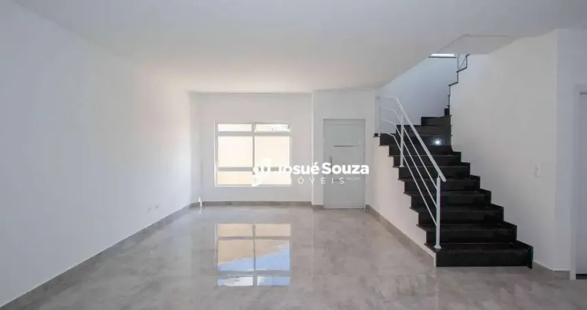 Casa com 3 quartos à venda na Rua Professor José Maurício Higgins, 2815, Boqueirão, Curitiba