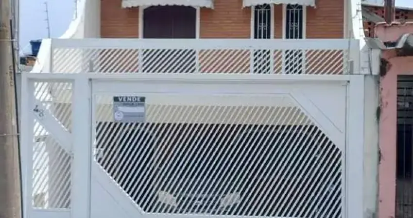 Sobrado para Venda em Mogi das Cruzes, Vila Lavínia, 2 dormitórios, 2 suítes, 3 banheiros, 2 vagas