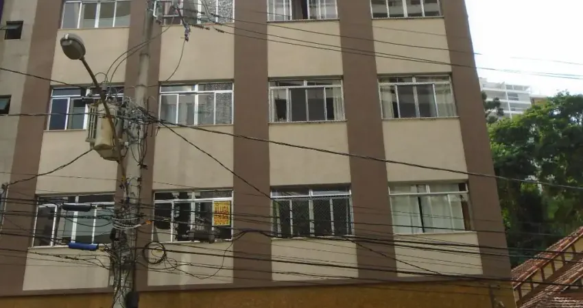 Apartamento com 3 quartos para alugar na Rua Barão de Cataguases, 478, Santa Helena, Juiz de Fora