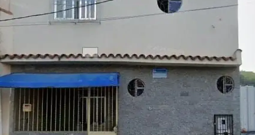 OPORTUNIDADE IMPERDÍVEL CASA DE 2/4 NO MORRO DA GLÓRIA