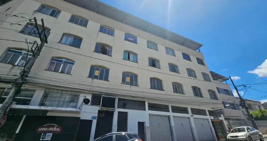 Imóvel a venda no bairro bandeirantes 2/4 quartos sendo uma suíte