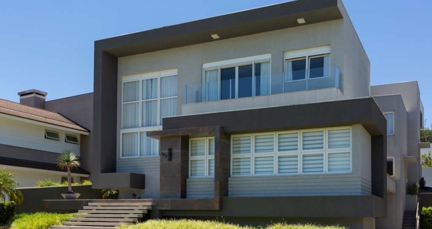 Casa em Alphaville Graciosa de 809,17m² com 5 quartos