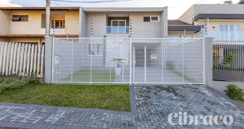 Sobrado com 3 quartos sendo 1 suíte no bairro barreirinha, próximo ao parque são lourenço