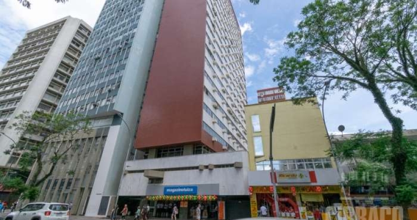 Conjunto Comercial no Centro, de 34,02m² - Ed. Arnaldo Thá