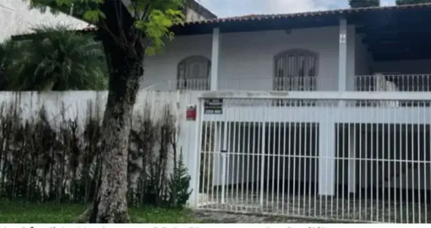 Casa comercial com 4 salas para alugar na Avenida Cândido Hartmann, 936, Mercês, Curitiba