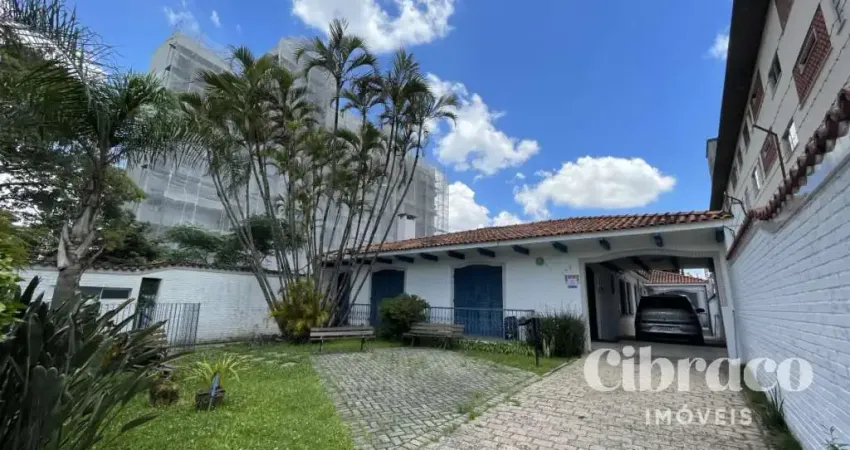 Casa comercial com 18 salas para alugar na Rua Floriano Essenfelder, 178, Alto da Glória, Curitiba