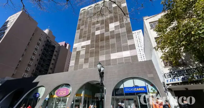 Sala comercial com 2 salas à venda na Rua Comendador Araújo, 143, Centro, Curitiba