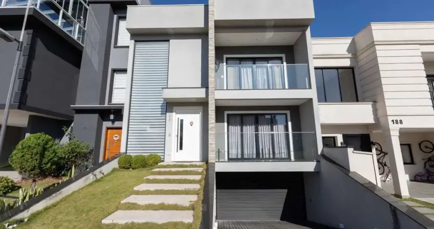 Casa com 3 quartos à venda na Rua Ângelo Bresegnello, 422, Bairro Alto, Curitiba