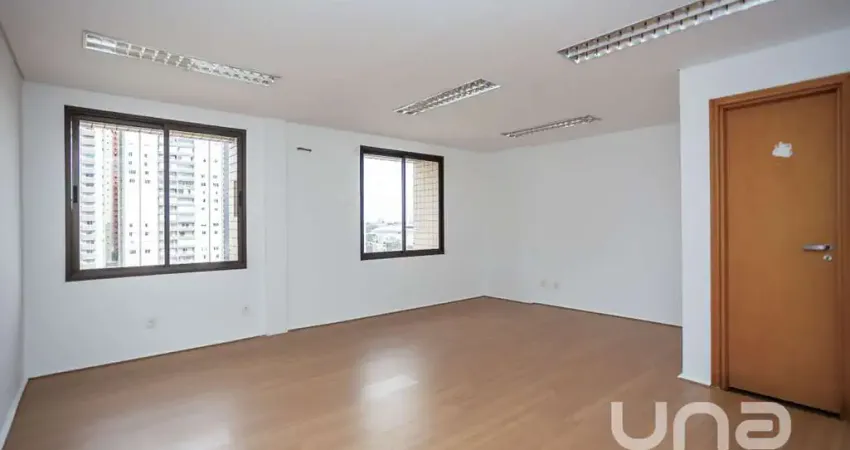 Sala comercial com 1 sala à venda na Rua Silveira Peixoto, 1040, Água Verde, Curitiba