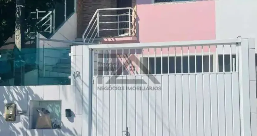 Sobrado para Venda 02 dormitórios no bairro Forquilhas na cidade de São José / SC.