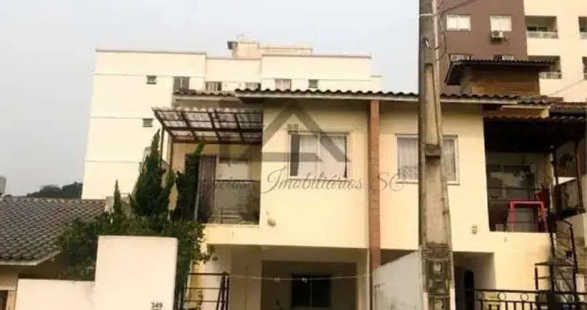 Sobrado para Venda em São José / SC no bairro Ipiranga
