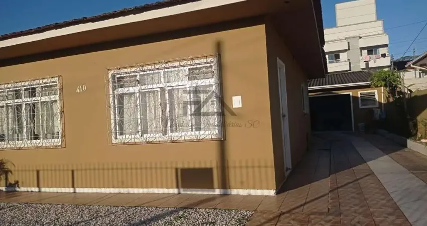 Casa para Venda em São José / SC no bairro Forquilhinha
