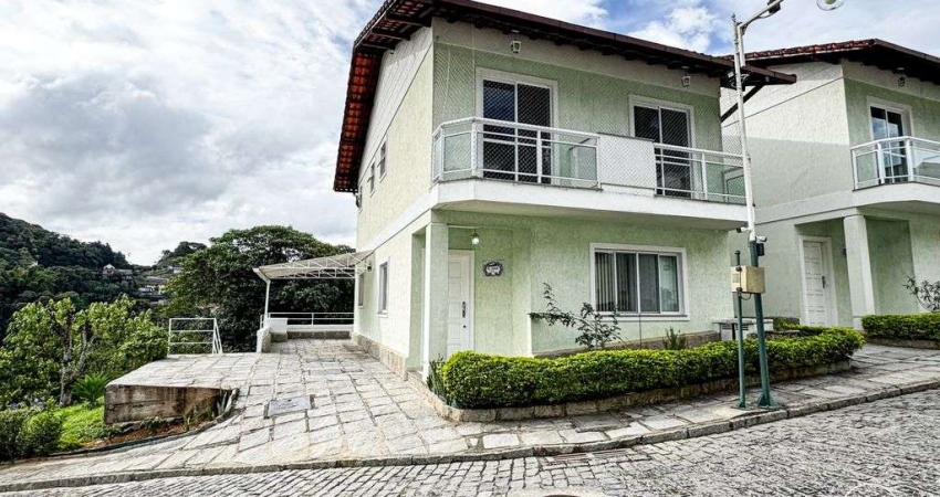Casa em condomínio com 4 quartos, 218m2 à venda por R$1.100.000 em Teresópolis