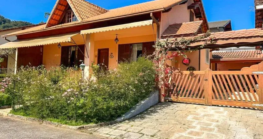 Casa em condomínio à venda com 3 quartos, 114m2, em carlos guinle, teresópolis