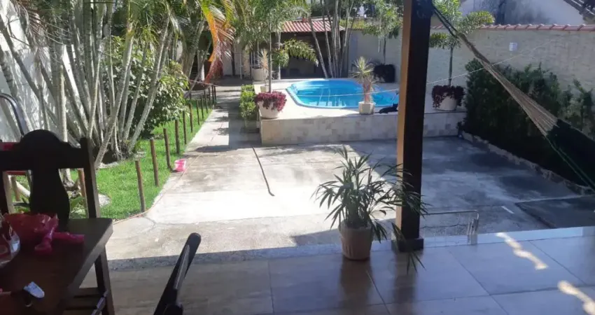 Casa com 2 quartos e piscina; Casa com piscina próxima ao Park shopping