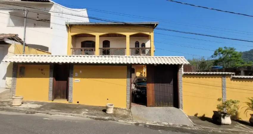 Casa com 4 quartos na estrada do magarça; Casa em condomínio no magarça