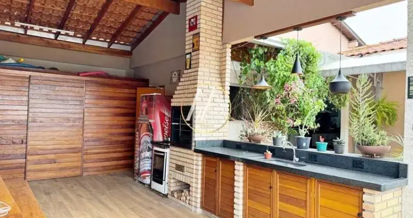 Casa á venda com 3 dormitórios sendo uma suíte, 400m², Jardim Shangri-la - Londrina/PR
