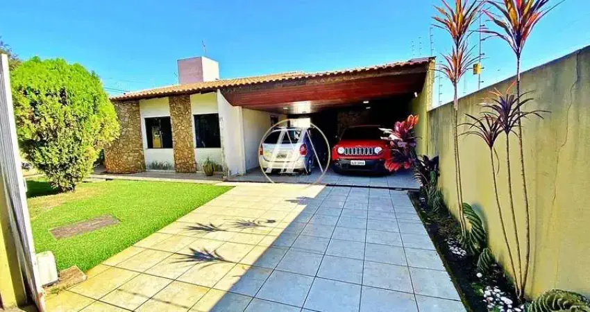 Casa à venda com 3 dormitórios, suíte e 160m², Manoel Muller - Rolândia/PR