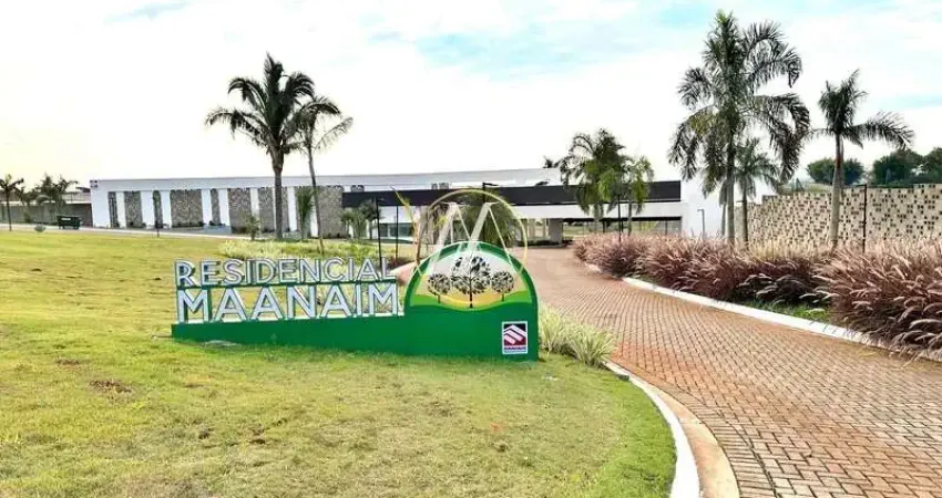 Terreno em condomínio fechado com 1.503m² no Residencial Maanaim