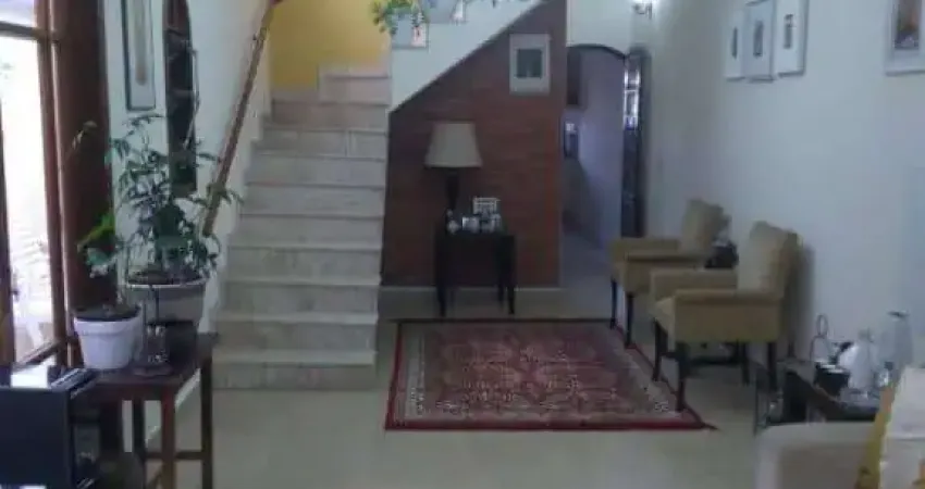 Casa com 3 quartos à venda na Rua Vilobaldo Barros de Macedo, Jardim Ouro Preto, Taboão da Serra