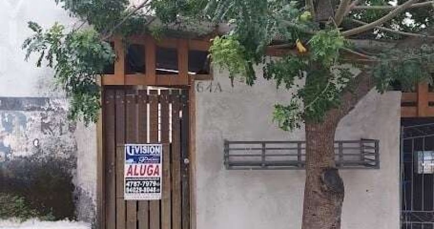 Casa com 2 quartos para alugar na Rua Marrocos, Parque Monte Alegre, Taboão da Serra