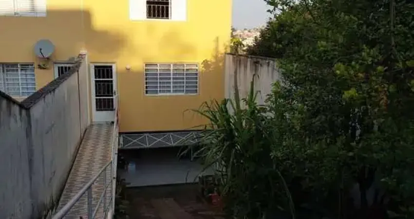 Casa com 2 quartos à venda na Rua Maria Karachaki Ferras, Jardim Três Irmãos, Taboão da Serra