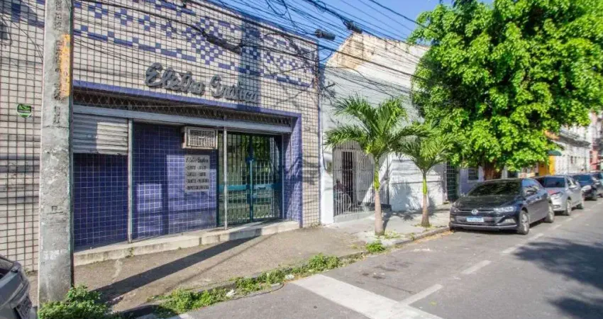 Prédio para alugar na Rua Barão de São Borja, 266, Soledade, Recife