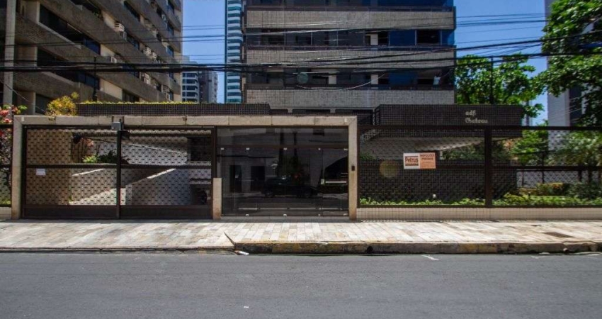 Apartamento cobertura com 04 suítes e vista do mar à venda