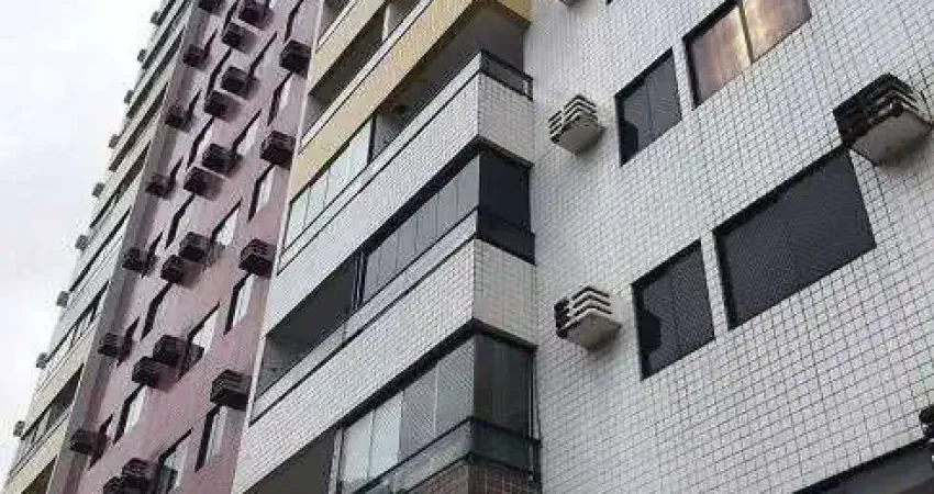 Apartamento para locação em casa amarela com 2 quartos e varanda