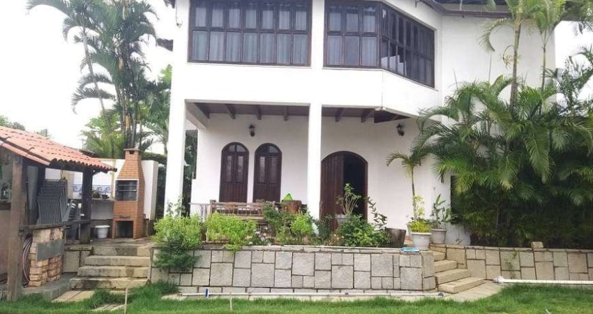 LINDA CASA SOLTA EM PATAMARES VENDA, ALUGUEL ANUAL.