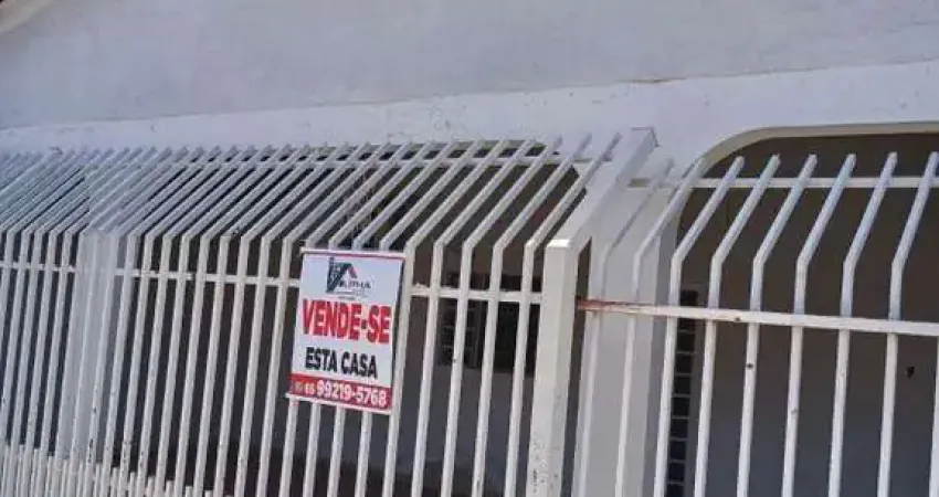 Casa à venda em Cuiabá-MT, Parque Cuiabá: 3 quartos, 1 sala, 2 banheiros, 4 vagas, 180m² de área! Venha conferir!