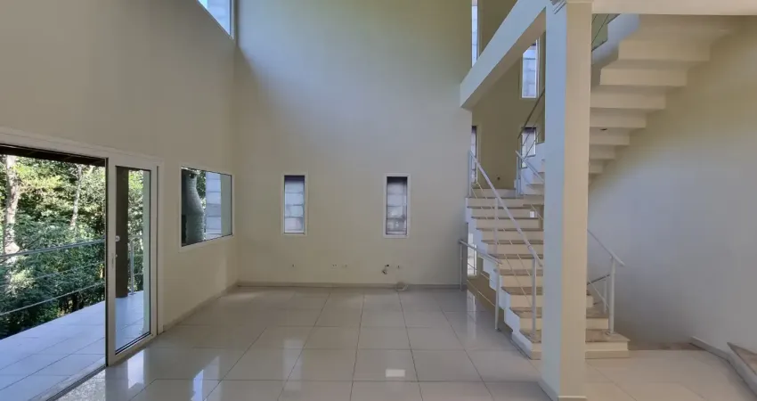 Casa para locação com 3 quartos no residencial tarumã em santana de parnaíba