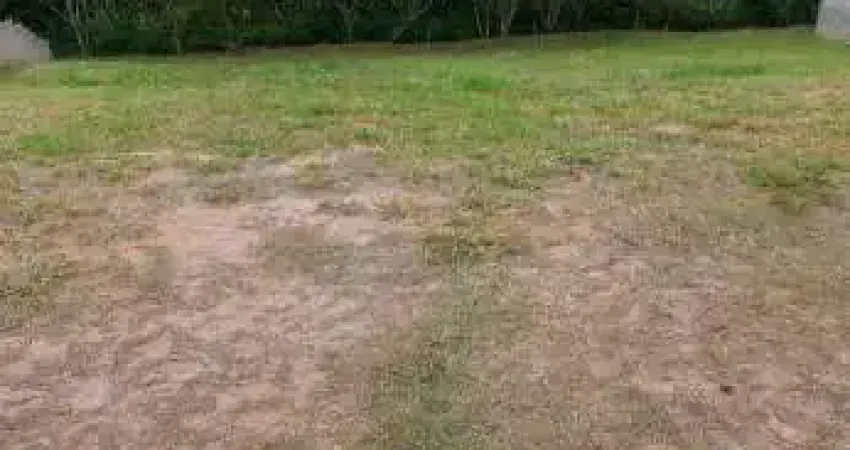 Belo terreno declive condomínio Santa Isabel louveira