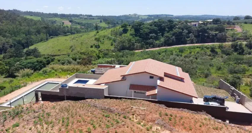 Chácara com 3 dormitórios à venda, 2000 m² por R$ 850.000,00 - Monterrey - Louveira/SP