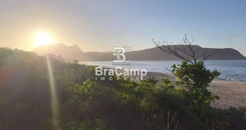 Terreno à venda na Rua Jornalista Luiz Fernando Miguel, 1, Camboinhas, Niterói