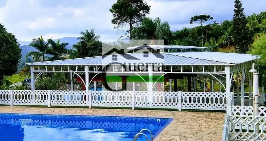 para à venda com    no bairro Centro, Mairiporã -