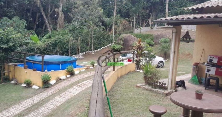 Linda Chácara em condomínio com escritura