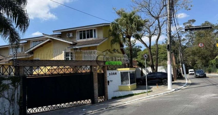 Linda Casa no horto, condomínio fechado