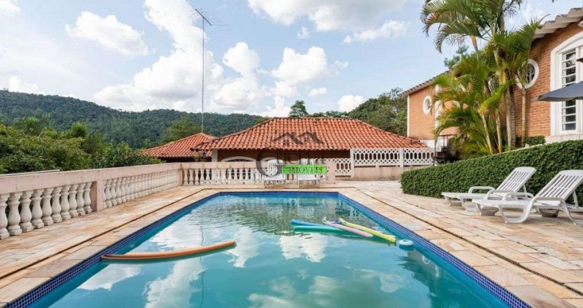 Linda Casa em Condomínio