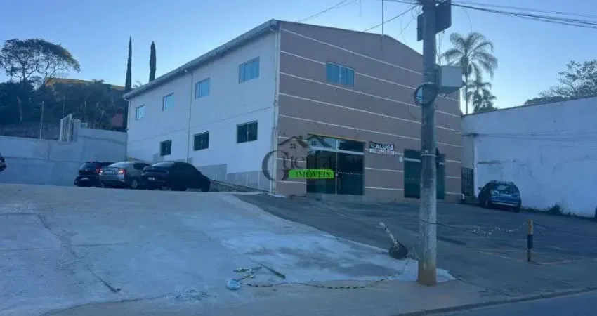 Ótimo espaço comercial no centro do distrito da terra preta!