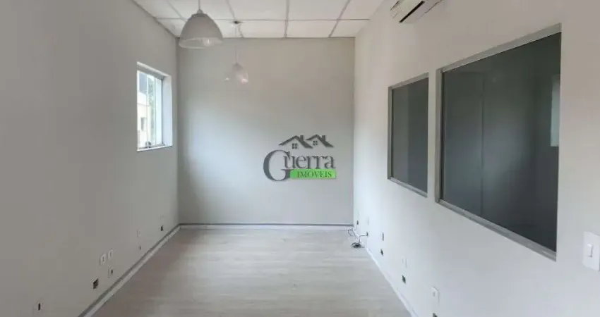 Sala comercial para alugar na Rua Pio XII, Centro, Mairiporã