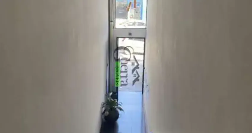 Sala comercial para alugar na Rua Nicolau Antonio Brilha, Centro, Mairiporã