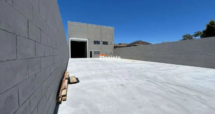 Casa para alugar na Rua das Carmelitas, Boqueirão, Curitiba