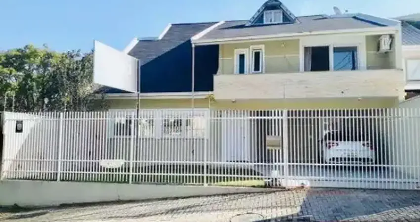 Casa com 5 quartos à venda na Travessa Augusto Conte, 104, Aristocrata, São José dos Pinhais