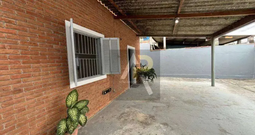 Casa com 114m² de área construída, Jardim Ana Paula - Bertioga/SP.