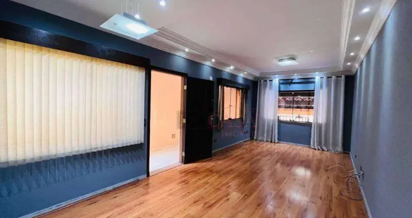 Sobrado Impecável - 120m² - 3 dorm. (2 suítes e 1 com sacada) / Corredor lateral e Quintal nos fundos com Área Gourmet / 2 vagas