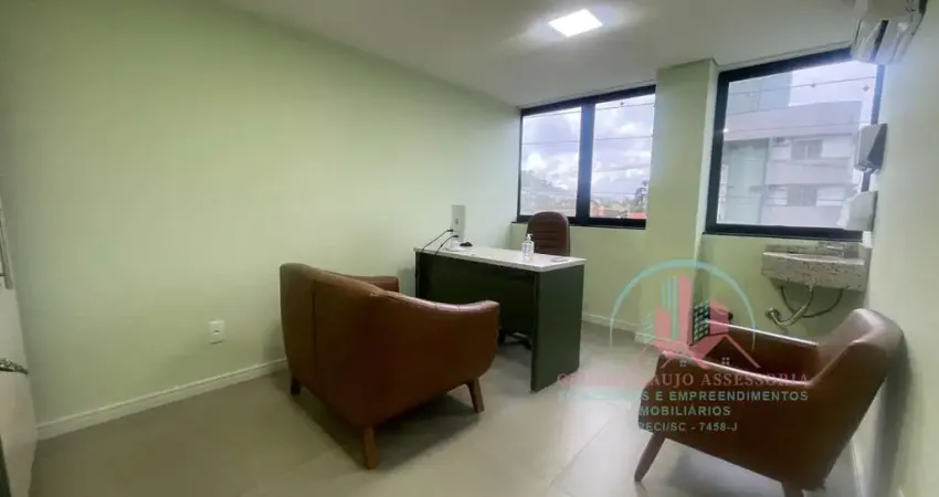 Sala comercial para alugar na Rua Riachuelo, 08, Bom Retiro, Joinville