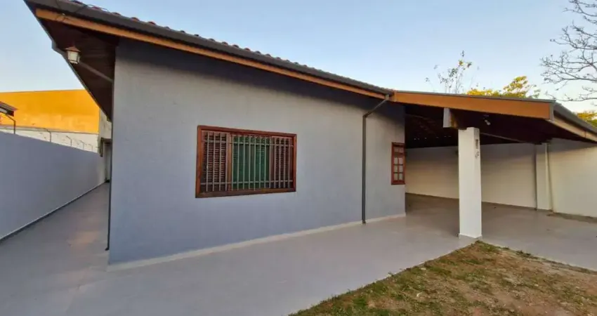 Viva Bem! Casa com 3 Quartos, Suíte Master e Quintal Amplo no Lessa