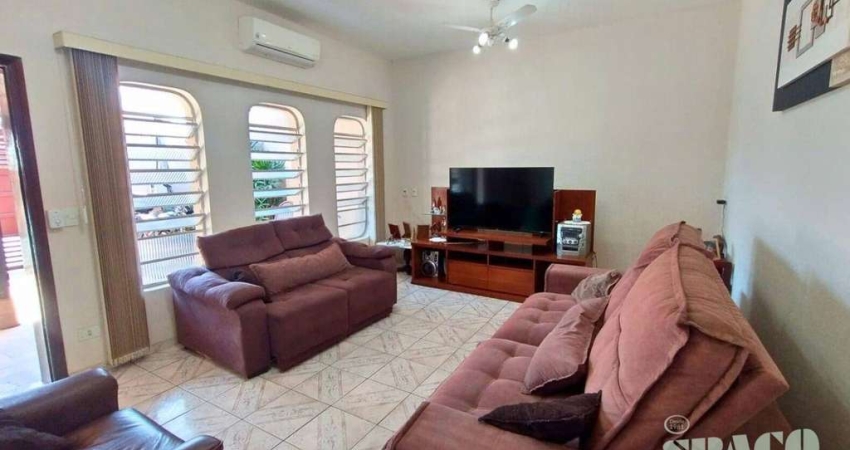 Casa com 3 dormitórios à venda, 181 m² por R$ 525.000,00 - São Benedito - Pindamonhangaba/SP